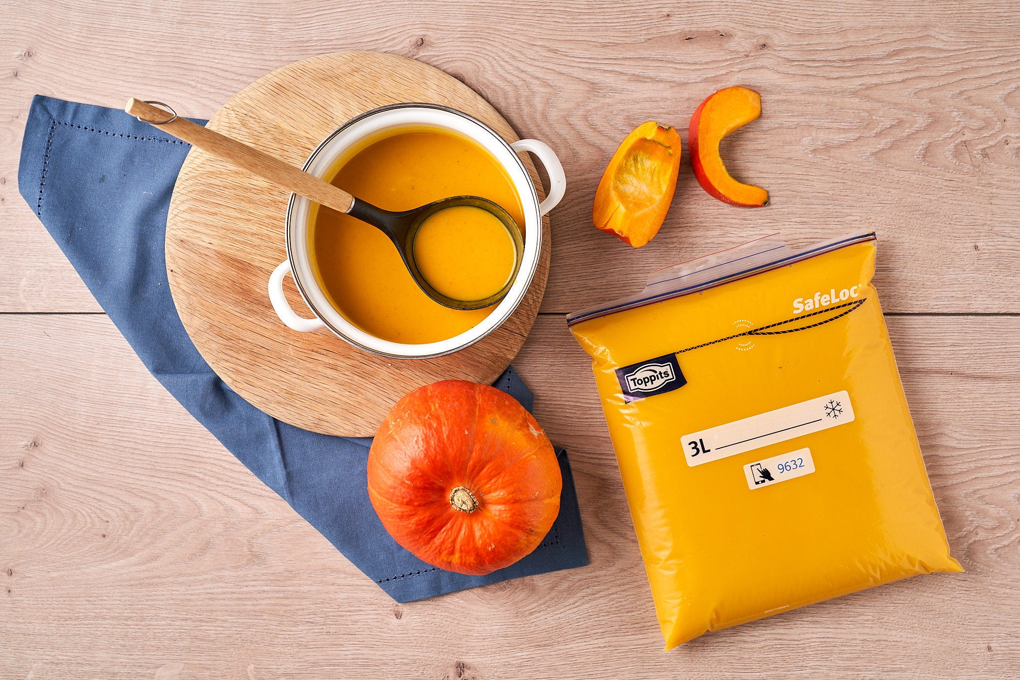 Kürbissuppe mit Twist – herbstlich, cremig und raffiniert aufgepeppt