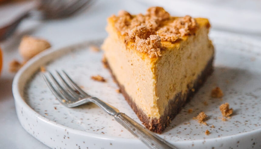 Herbstlicher Kürbis-Cheesecake – so gelingt er im Wasserbad