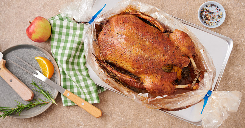 Ente knusprig gegart im Bratschlauch